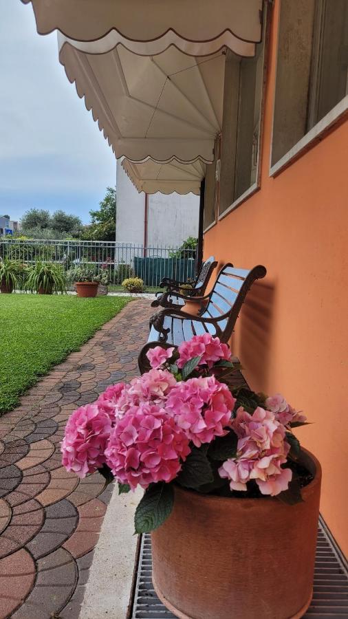 Albergo Villa Mimosa Torbole Sul Garda Kültér fotó