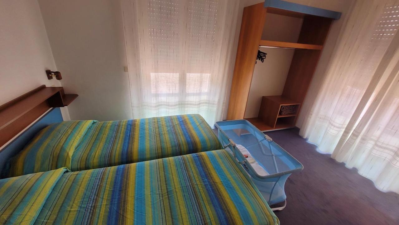 Albergo Villa Mimosa Torbole Sul Garda Kültér fotó